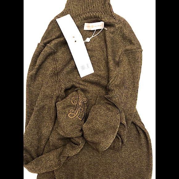 NWT-Tory Burch-Ribbed Metallic Olive 🫒Green Turtleneck w/cuff sleeves-sz Medium